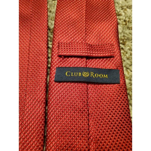 New Club Room designer red diamond print silk neck tie - Picture 6 of 7